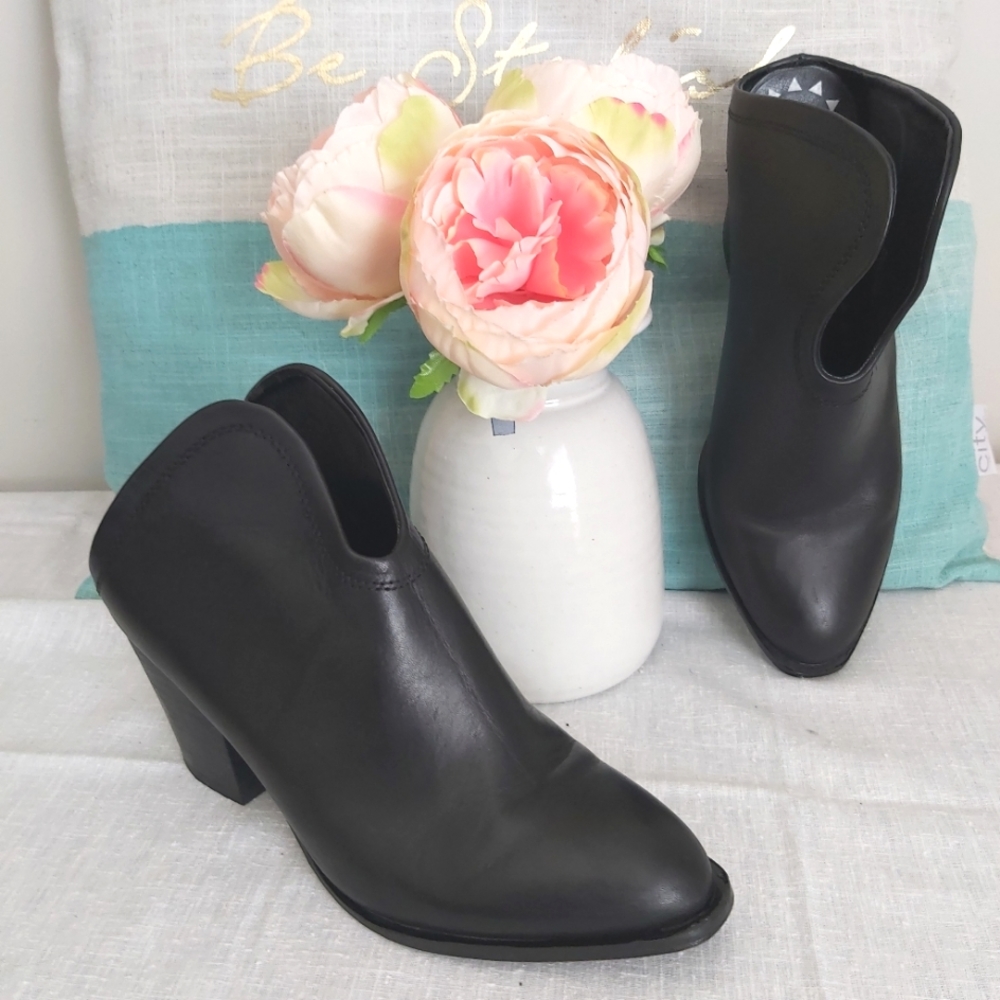 Chinese Laundry Black Ankle Boots